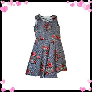 Cute Sleeveless Dress with Rose Design